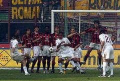 2003/04, Milan-Roma 1-0. Rigore negato alla Roma per colpo di mano di Shevchenko