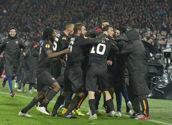 Feyenoord-Roma 1-2, l'esultanza dei romanisti