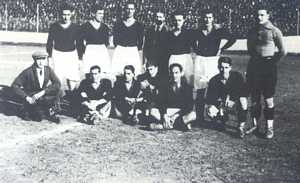 1927/28, i giallorossi schierati prima di Roma-Livorno