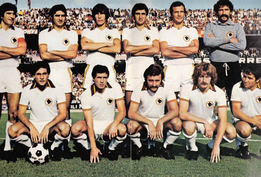 Una formazione della Roma nella stagione 1978/79