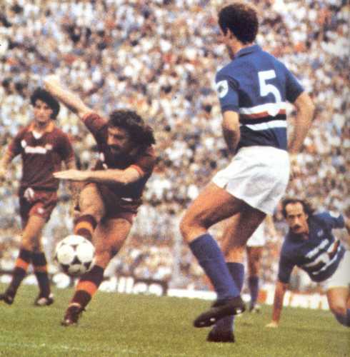 Pruzzo in Sampdoria-Roma 1-0 del campionato 1982/83