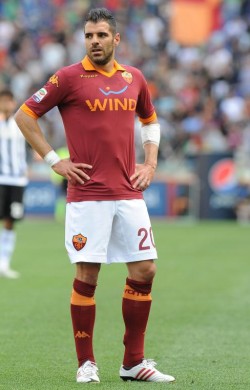 Simone Perrotta, centrocampista della Roma